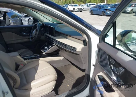 2020 Lincoln Corsair Standard z USA, uszkodzony, nr VIN 5LMCJ1C94LUL18512